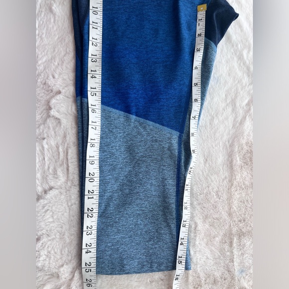 Outdoor Voices Colorblock Cropped Leggings Size Medium - Picture 8 of 8